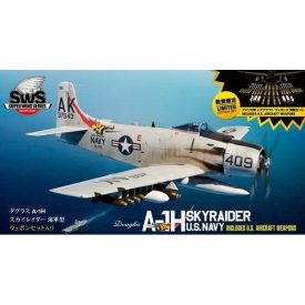   Zoukei-Mura Douglas A-1H Skyraider US Navy Plastic + Weapon makett