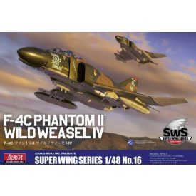 Zoukei-Mura F-4C Wild Weasel IV makett